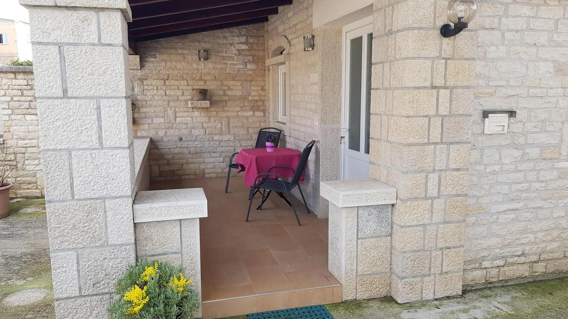 Apartman Holiday Home Silwy Buici